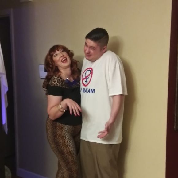 Meet your Posher, Amber - Picture 1 of 1